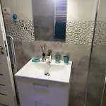 Alex Apartament *